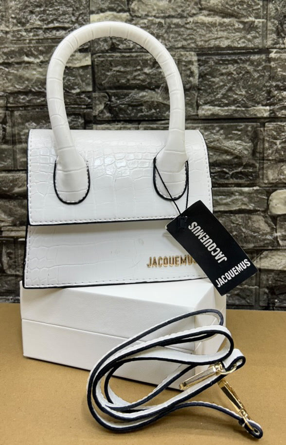 JACQUEMUS no2 white