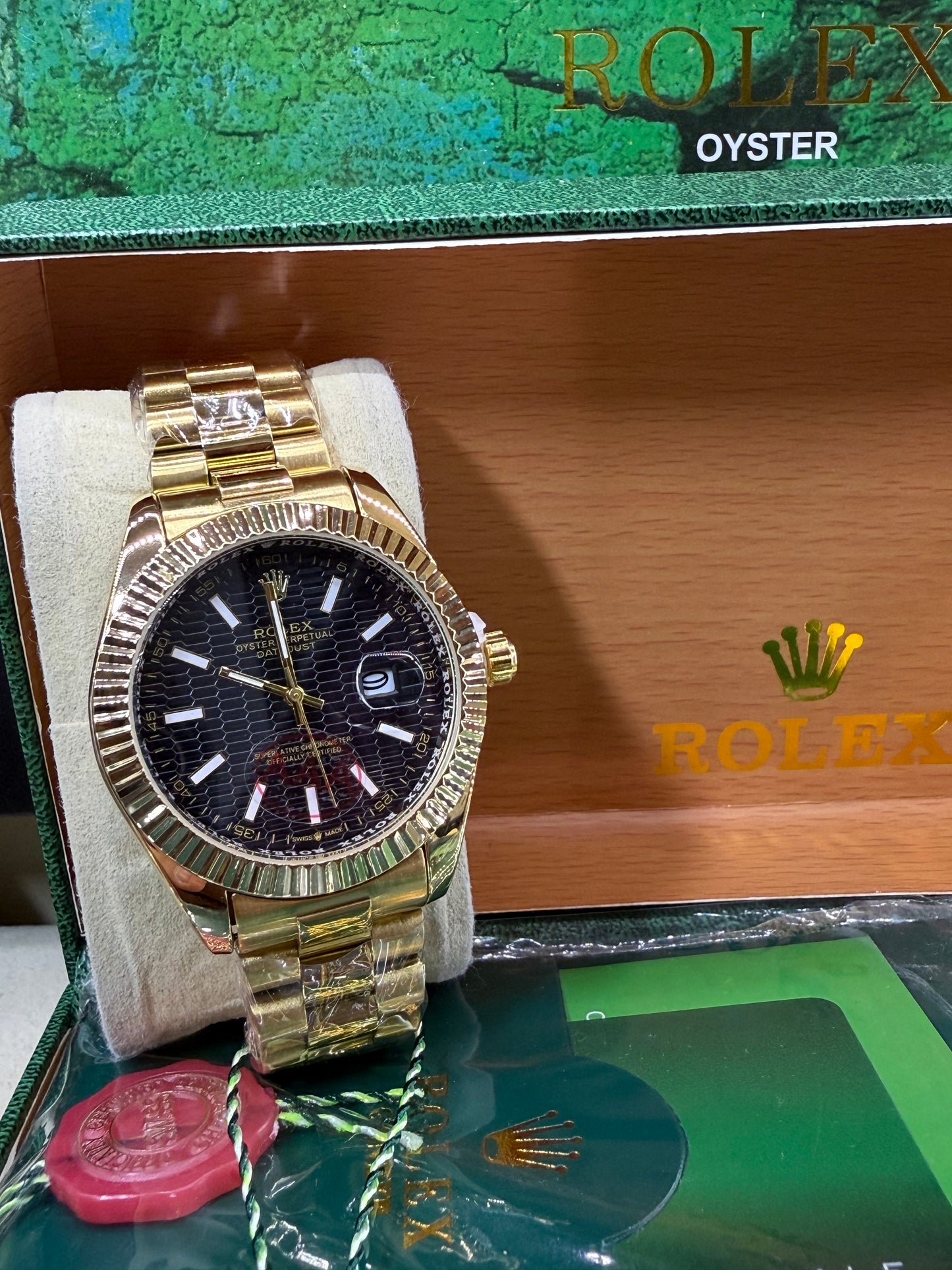 Date just 41mm gold black motif dial
