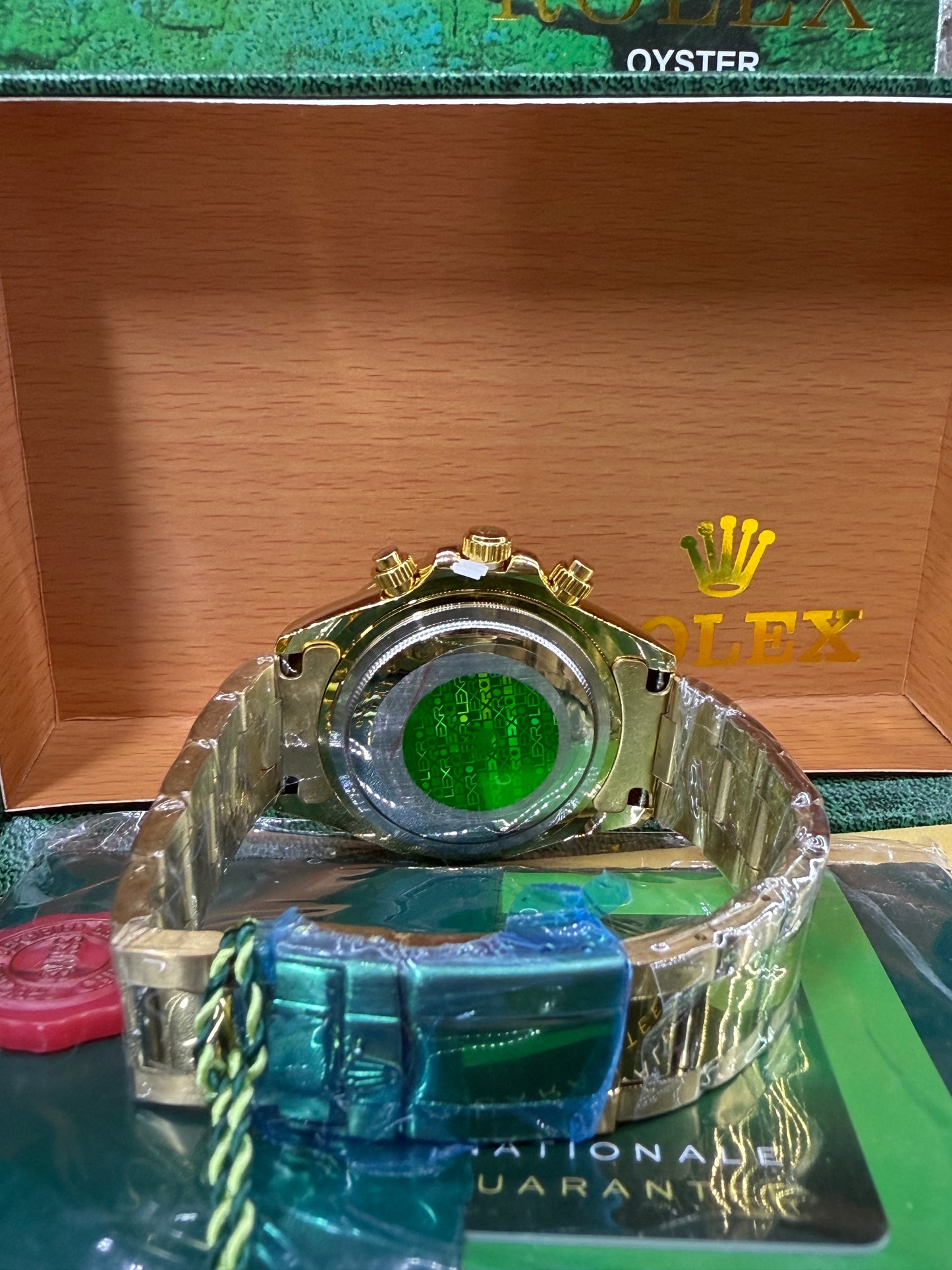 Daytona 40mm gold white dial