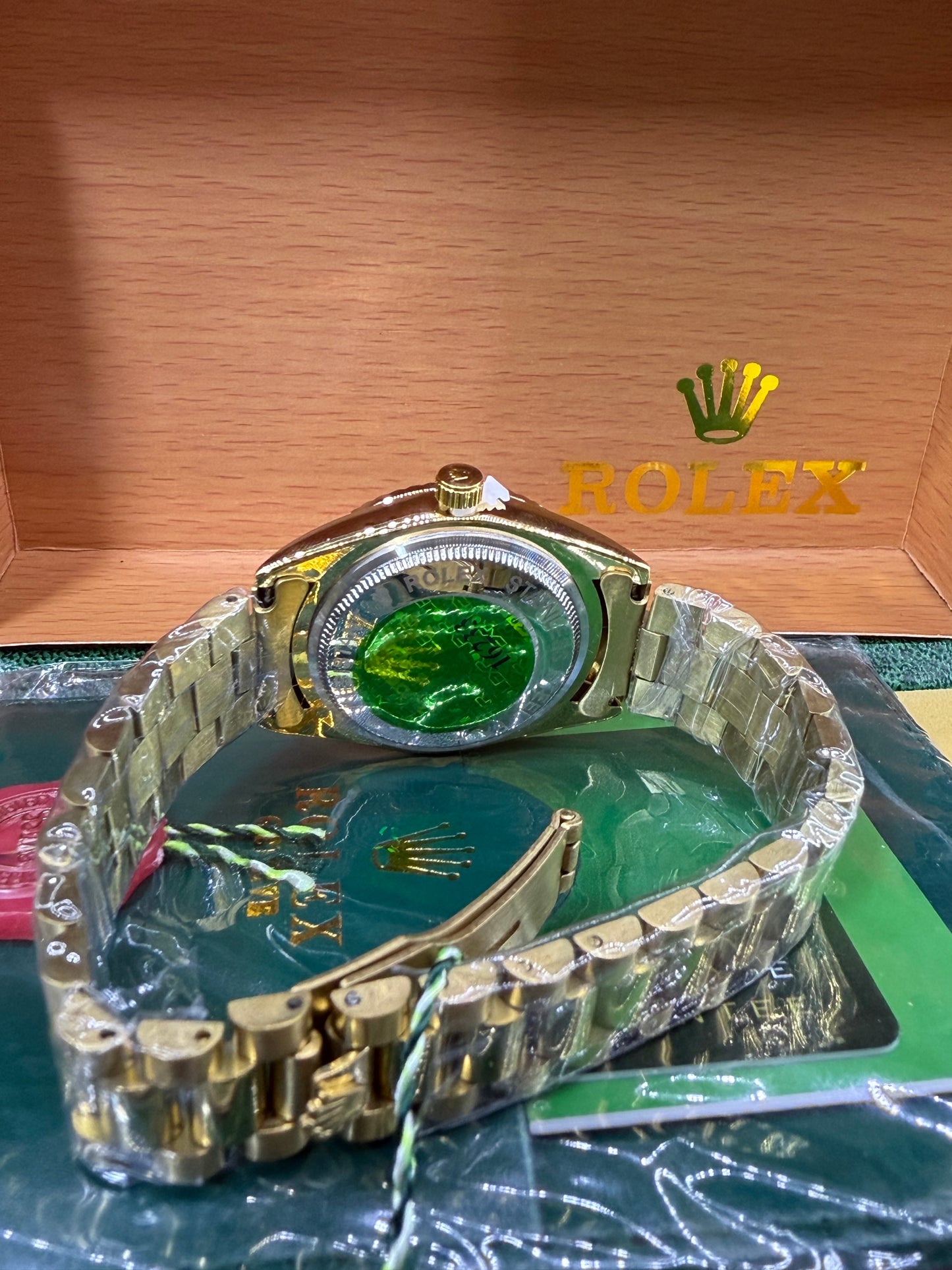 Date just 36mm gold pink arabic dial