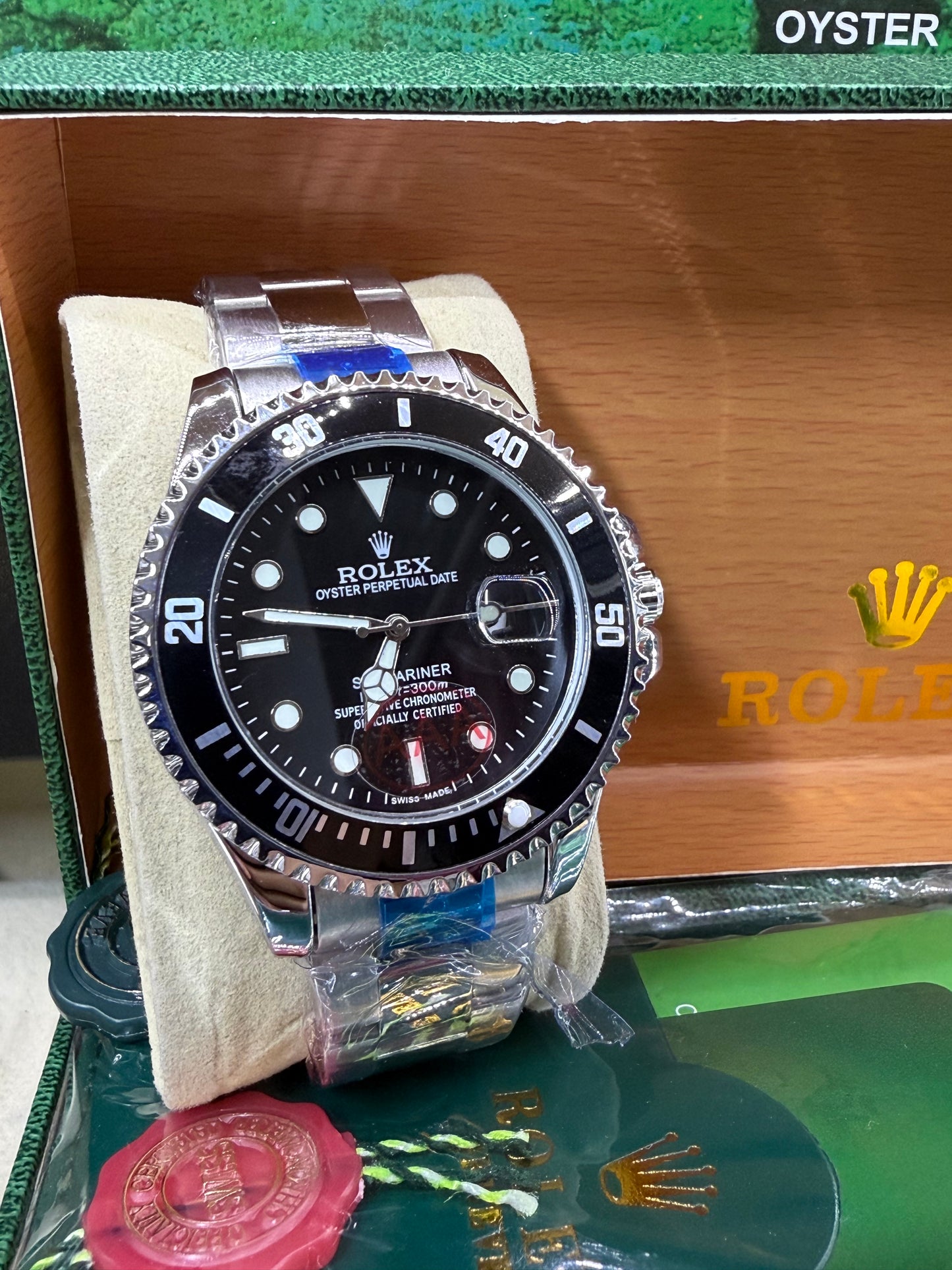 SUBMARINER DATE SS BLACK CERAMIC BEZEL 40MM