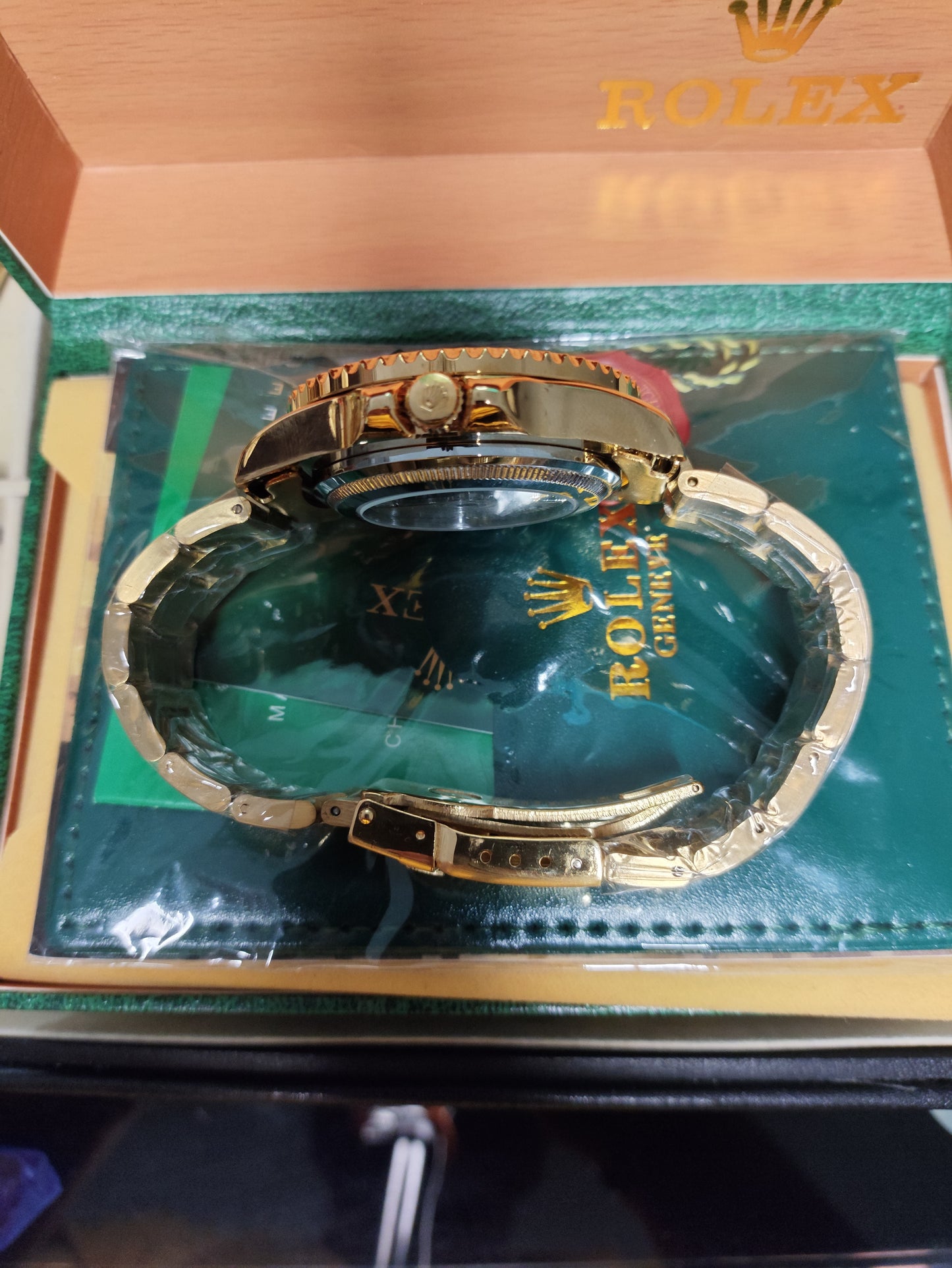 SUBMARINER GOLD BLACK DIAL CERAMIC BEZEL 40MM