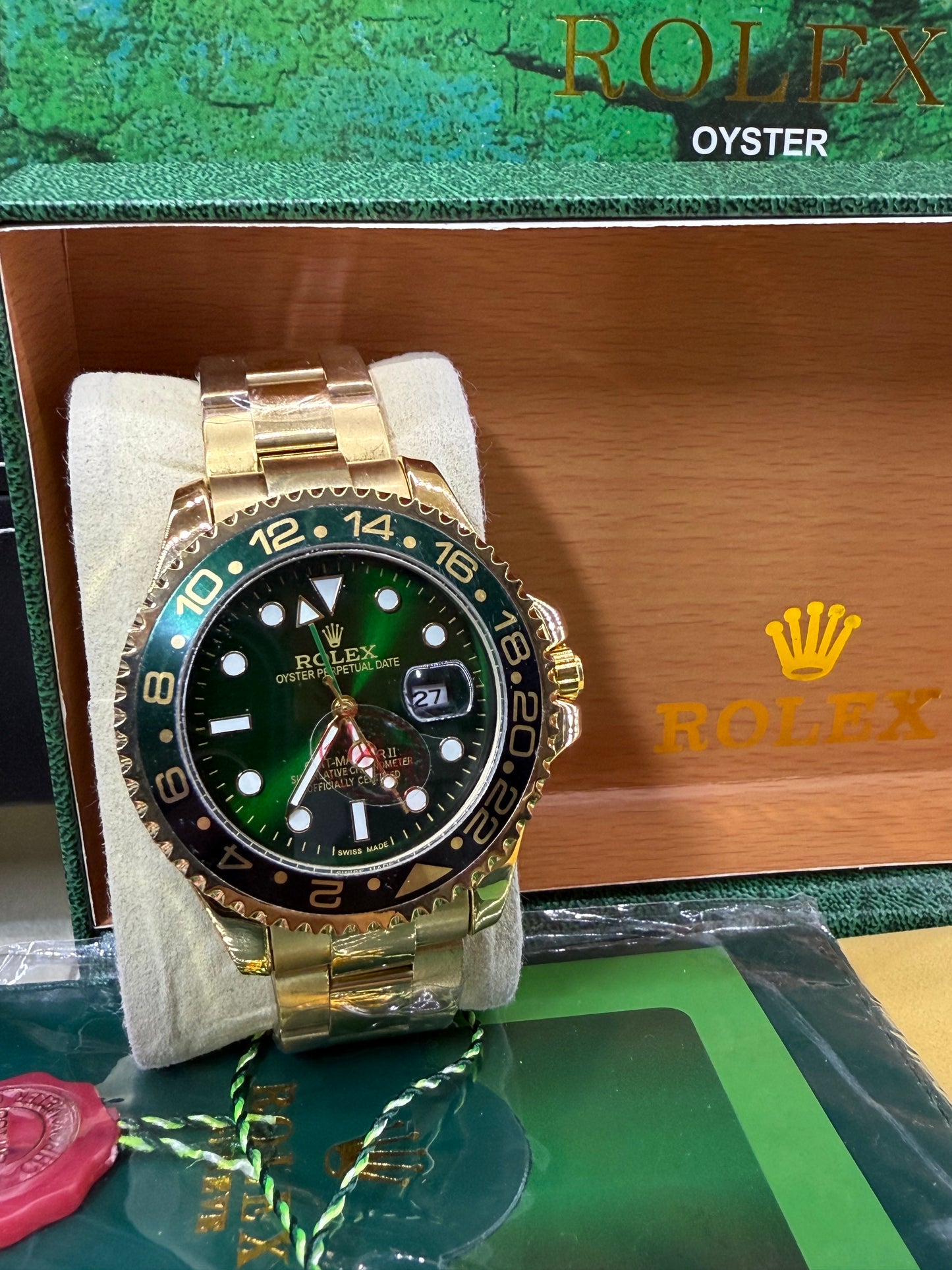 GMT master II 40mm gold green dial