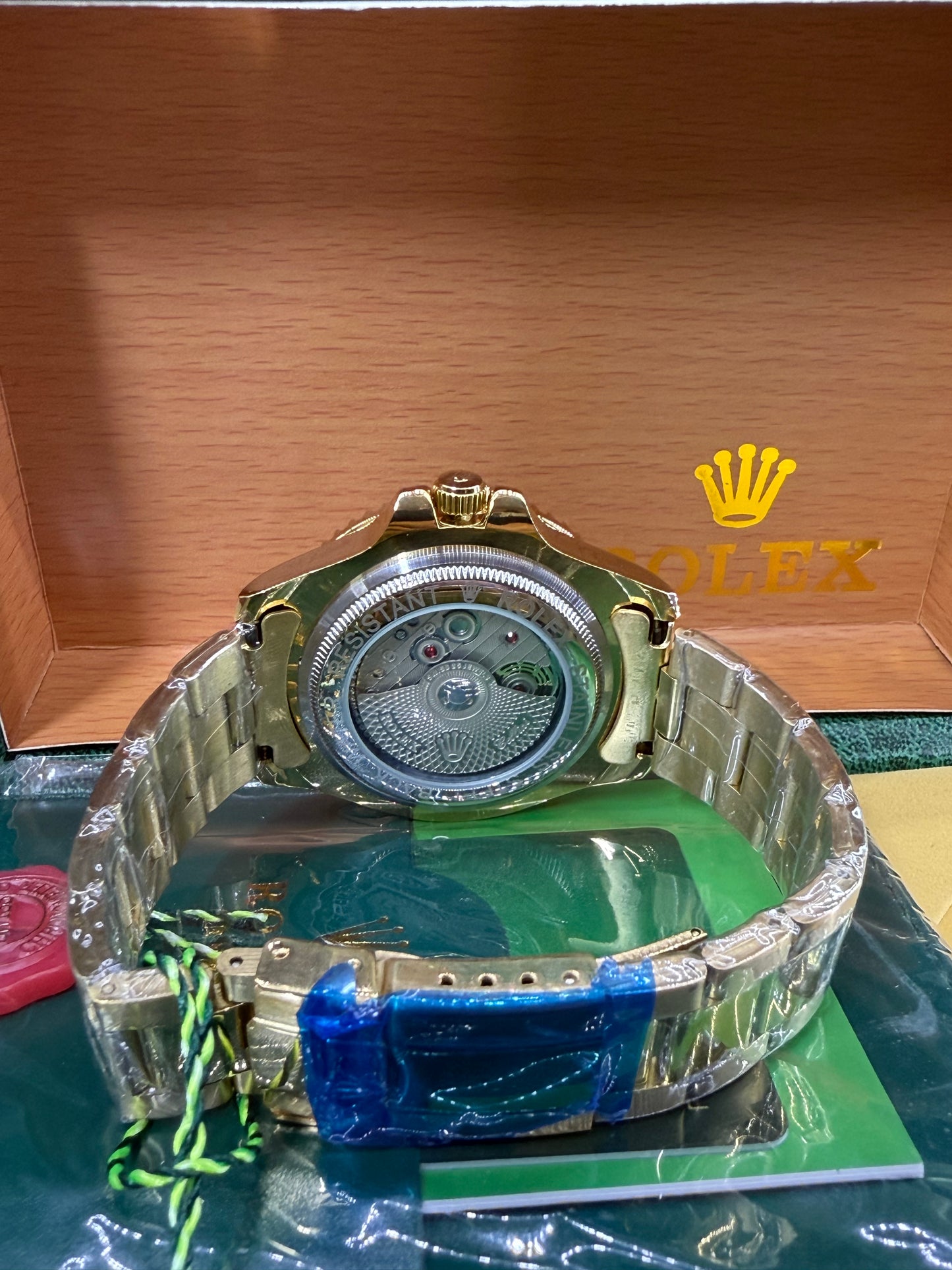 Submariner 40mm gold green dial