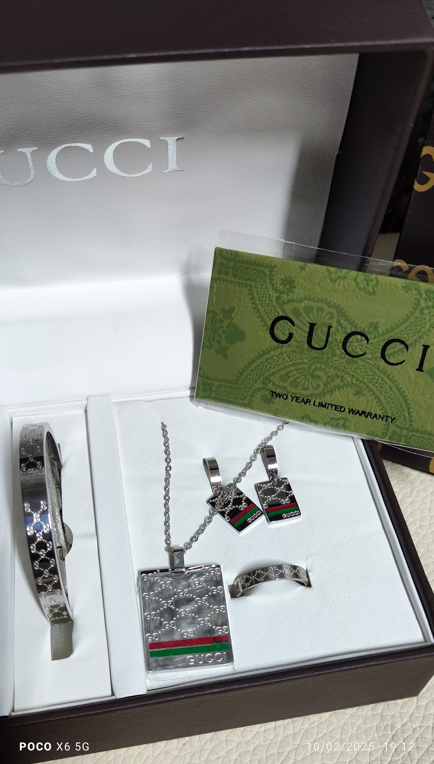 Full set gucci silver